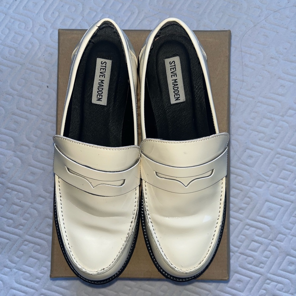 Steve Madden Women's Lotto Penny Loafer